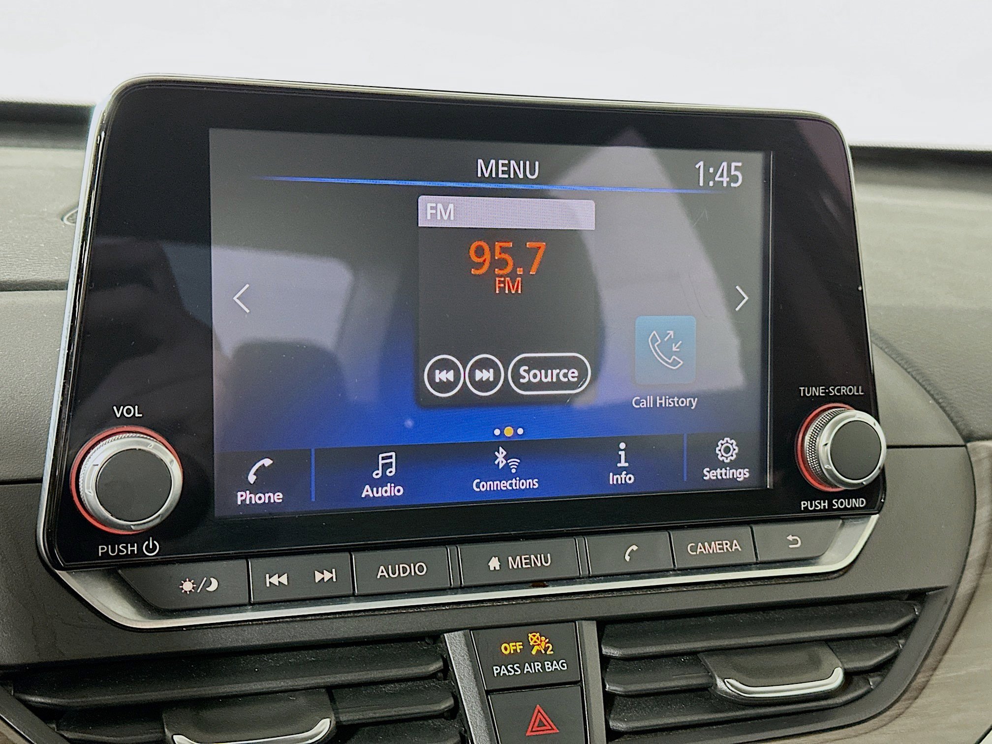 Used 2023 Nissan Altima 2.5 SV image 14