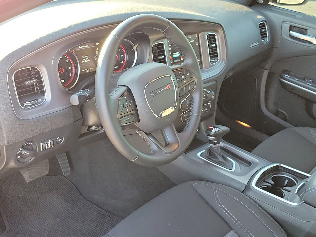 Used 2023 Dodge Charger SXT image 21