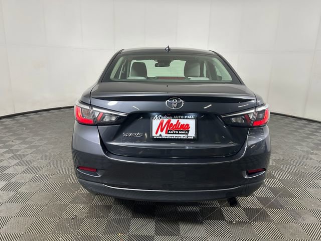 Used 2019 Toyota Yaris L image 5