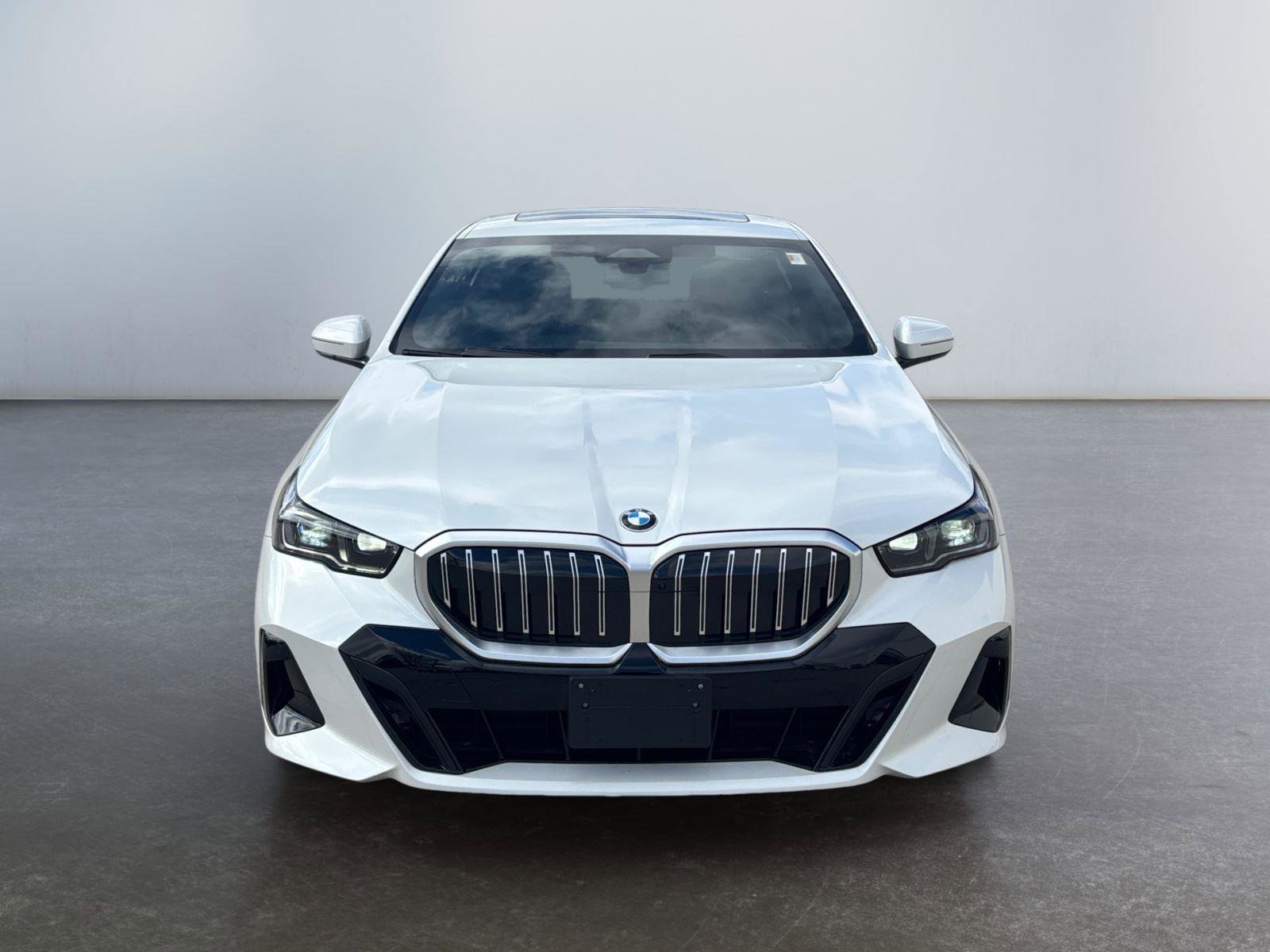 Used 2026 BMW 530i xDrive image 8