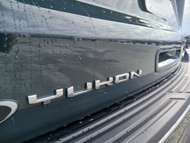 New 2026 GMC Yukon AT4 Ultimate w/ LPO, Illumination Package AWD/4WD image 42