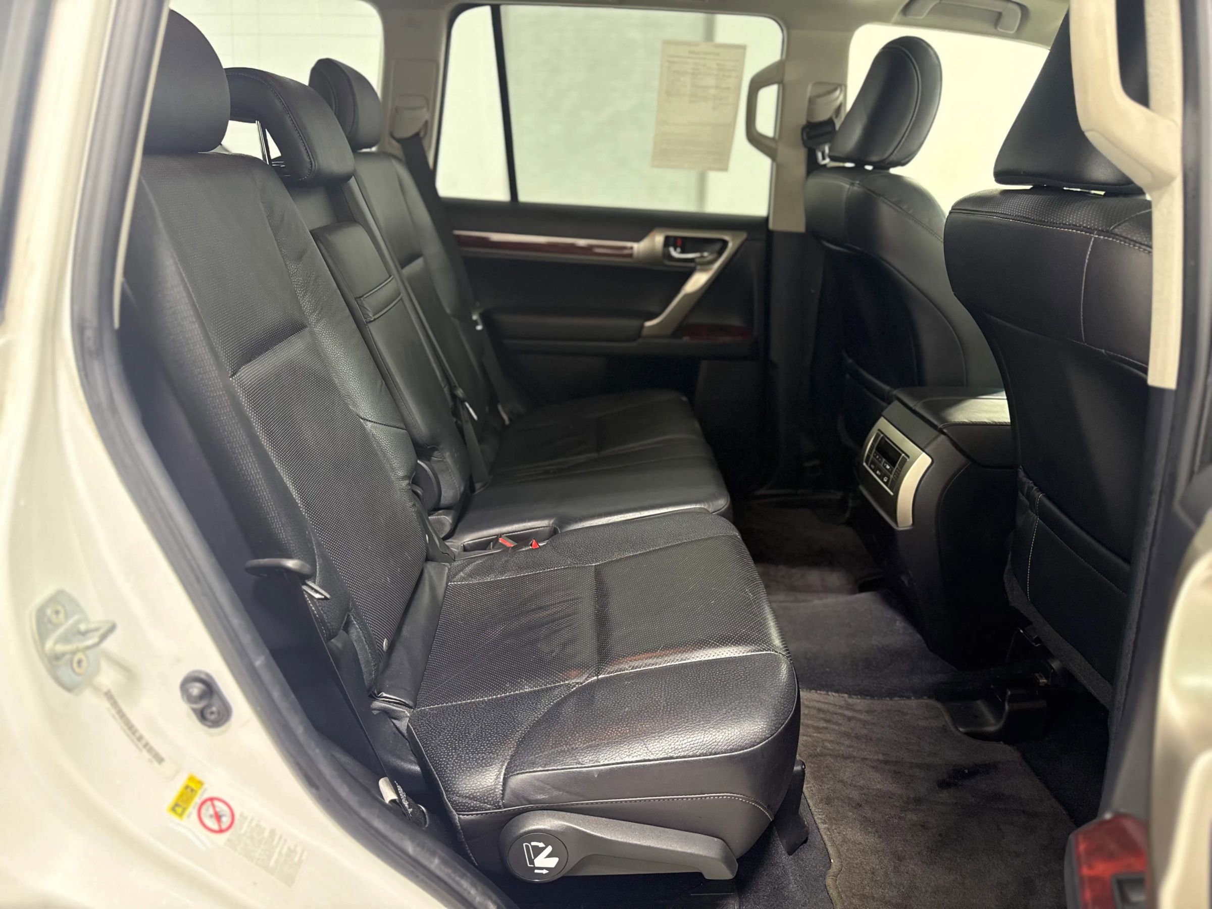 Used 2013 Lexus GX 460 image 30