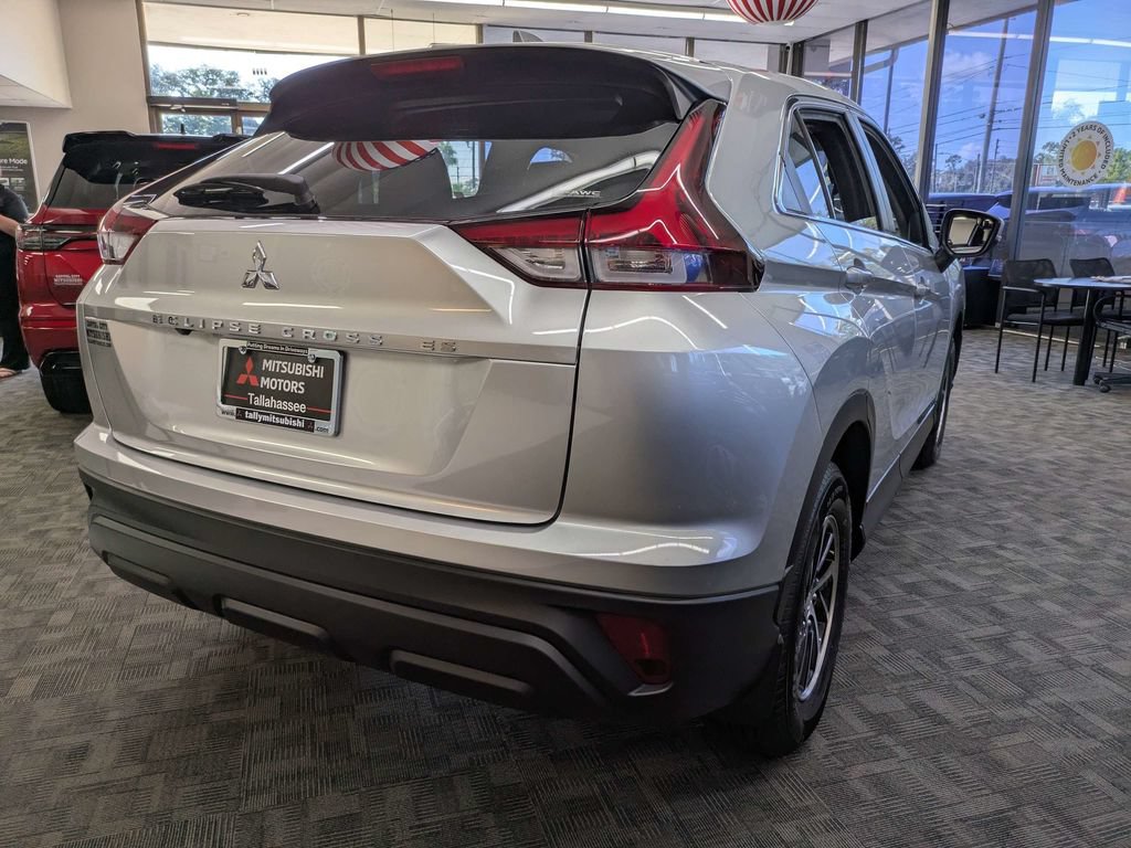 Used 2026 Mitsubishi Eclipse Cross ES AWD/4WD image 3