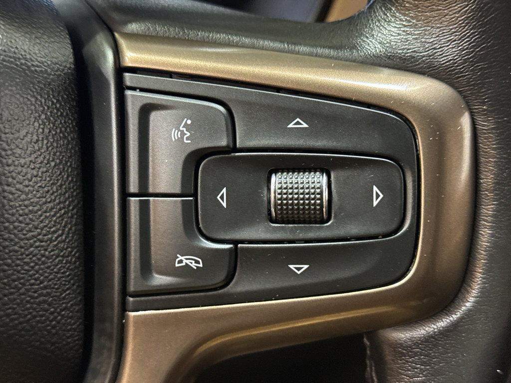 Used 2022 Chevrolet Suburban High Country AWD/4WD image 28
