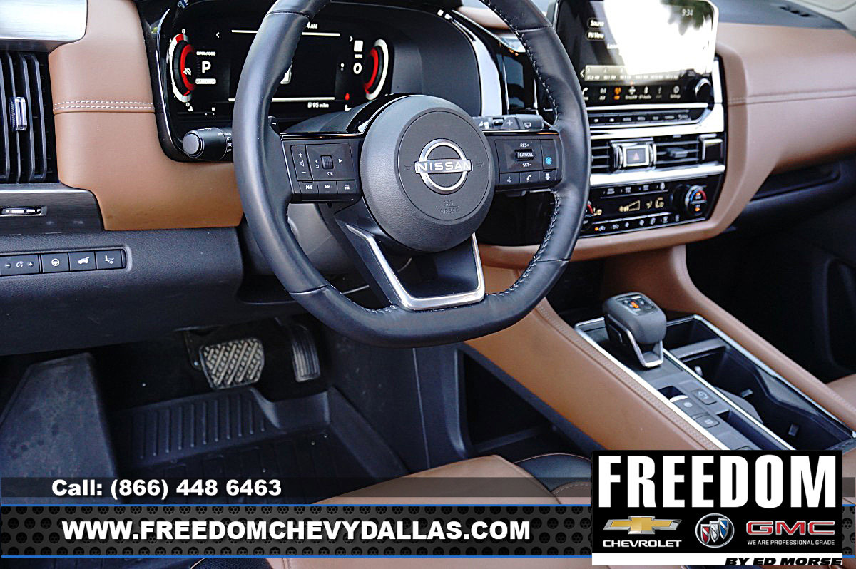 Used 2024 Nissan Pathfinder Platinum w/ Cargo Package image 21