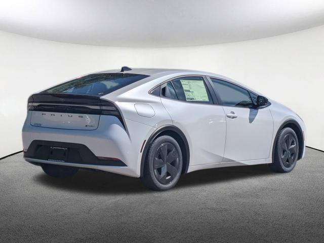 New 2027 Toyota Prius Plug-In Hybrid FWD image 5