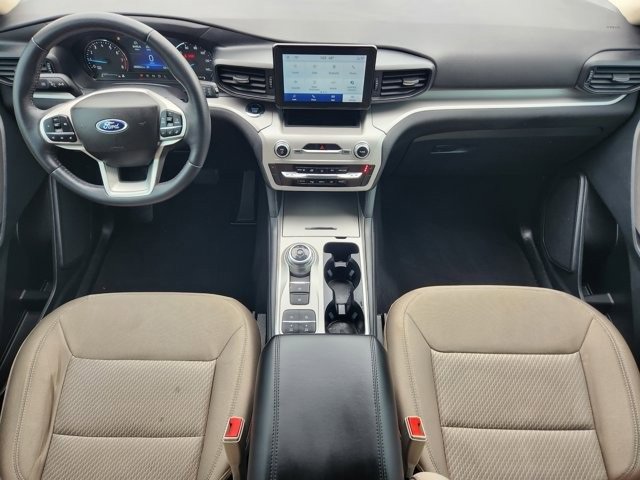 Used 2023 Ford Explorer XLT image 26
