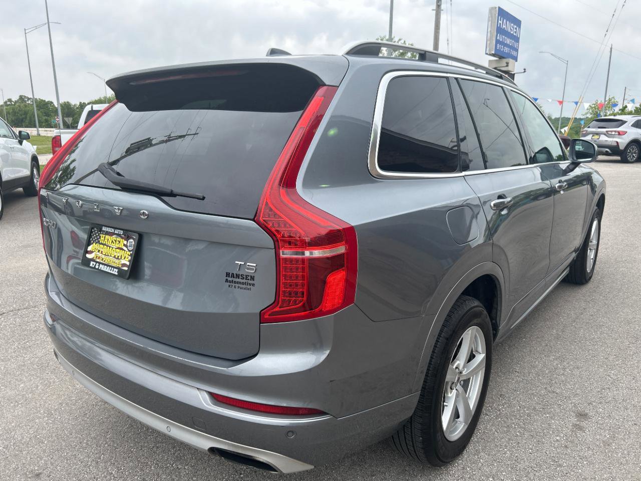 Used 2016 Volvo XC90 T5 Momentum FWD image 5