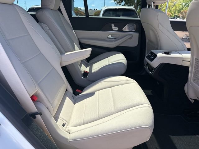 Used 2025 Mercedes-Benz GLS 450 4MATIC image 30