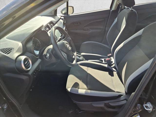 Used 2017 Nissan Versa SV FWD image 14