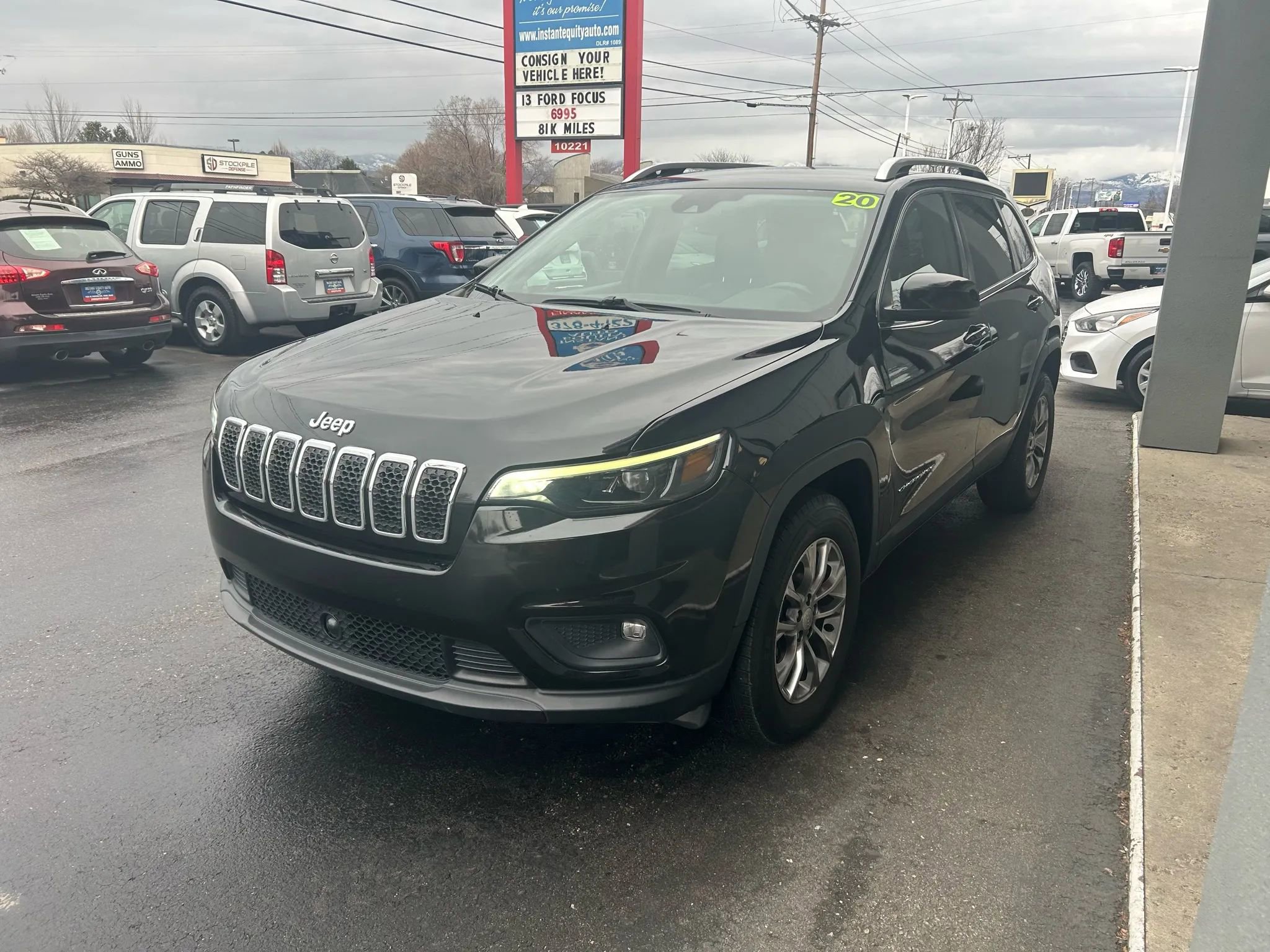 Used 2020 Jeep Cherokee Latitude Lux w/ Comfort/Convenience Group image 4