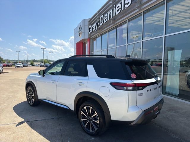 New 2026 Nissan Pathfinder Platinum AWD/4WD image 2