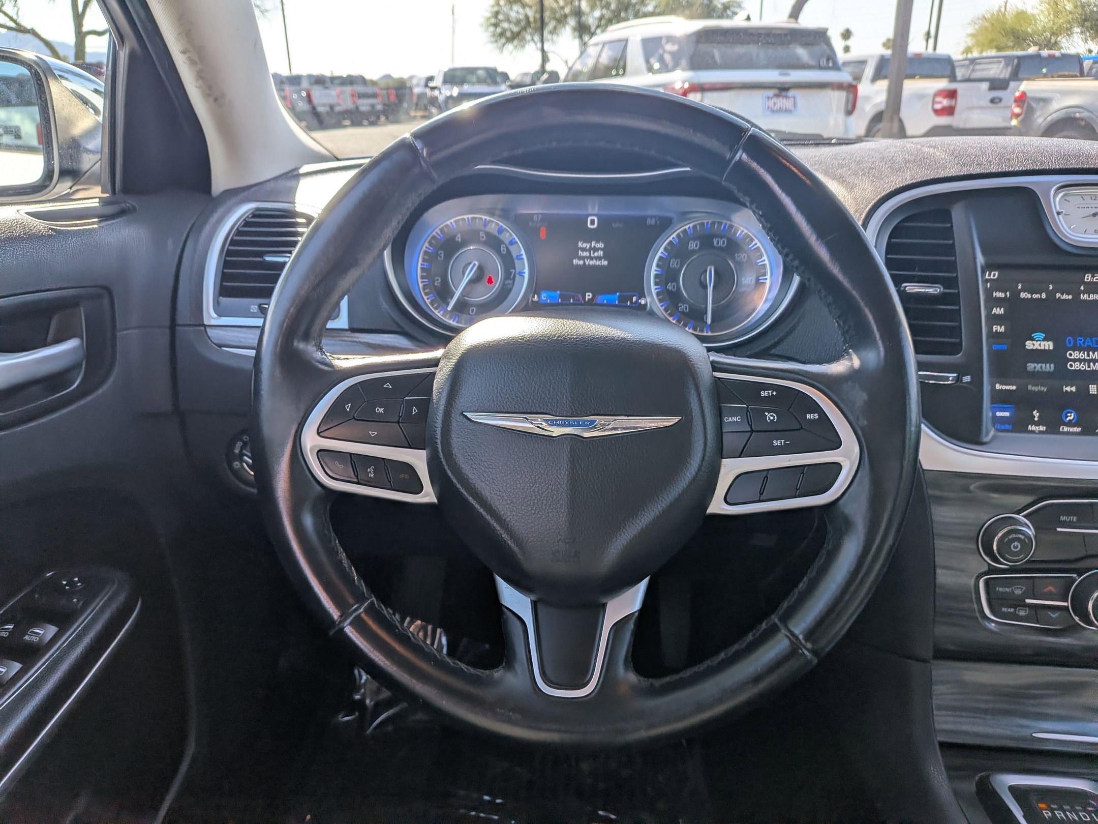Used 2018 Chrysler 300 Touring w/ Chrome Appearance Package RWD image 14
