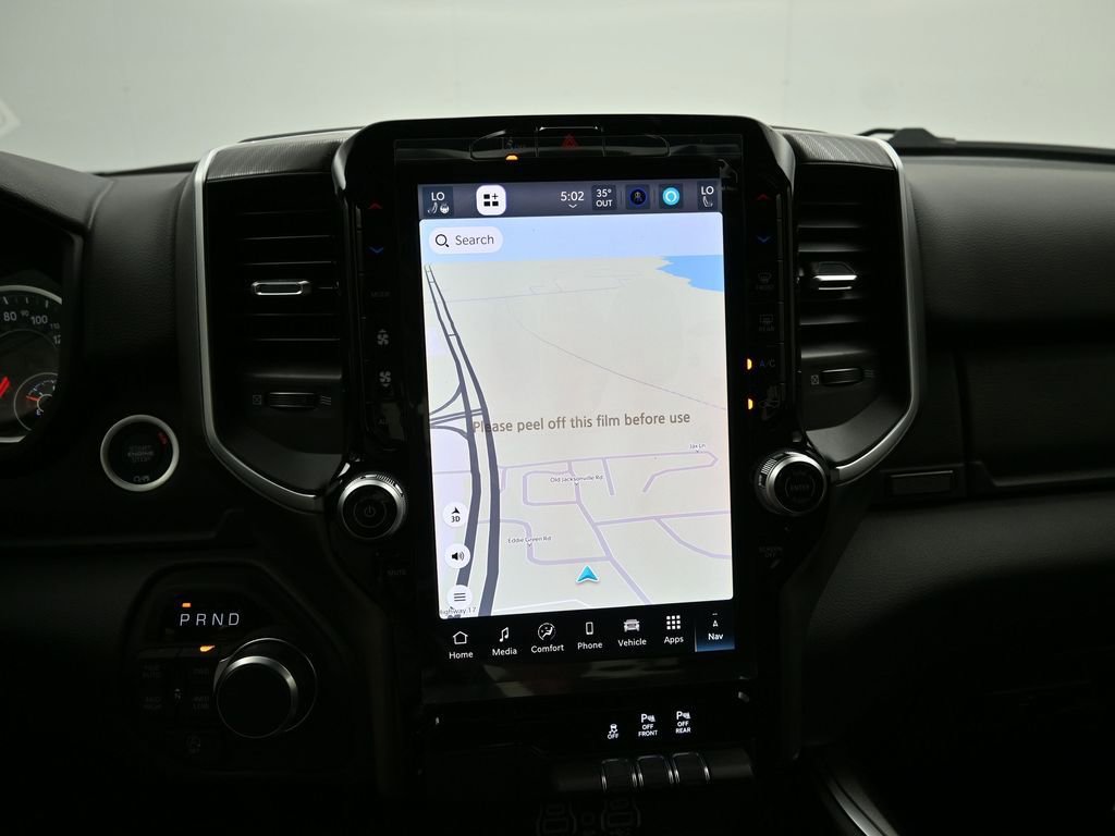 New 2026 RAM 1500 4x4 Crew Cab image 17