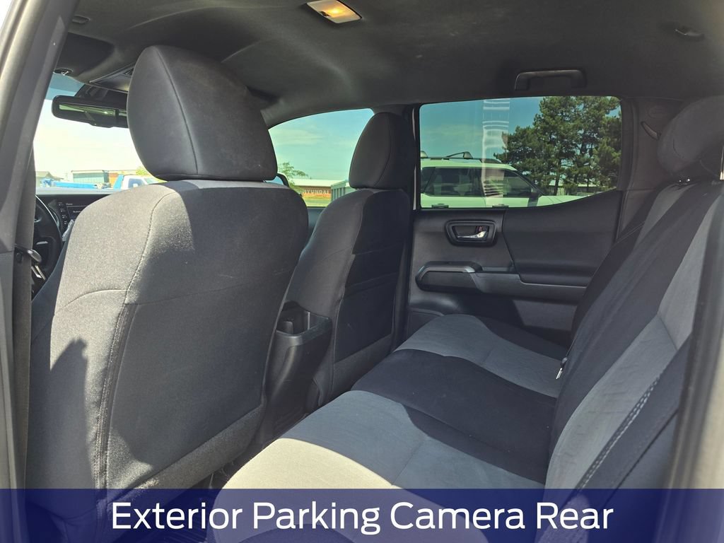 Used 2021 Toyota Tacoma TRD Sport AWD/4WD image 13