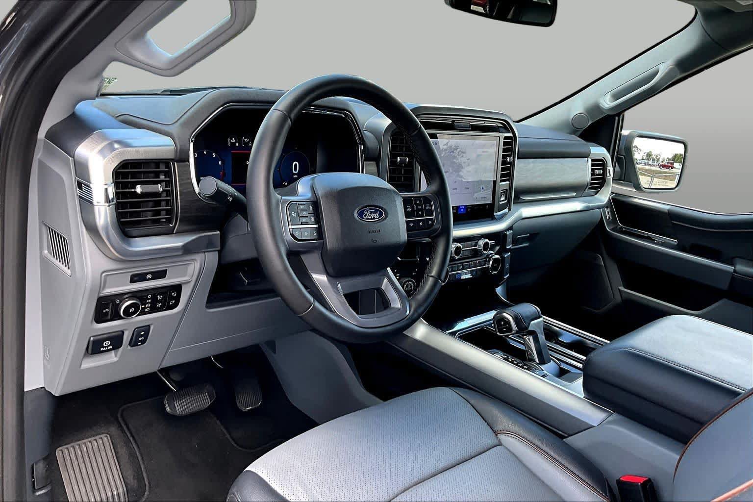 Used 2025 Ford F150 Lariat AWD/4WD image 31
