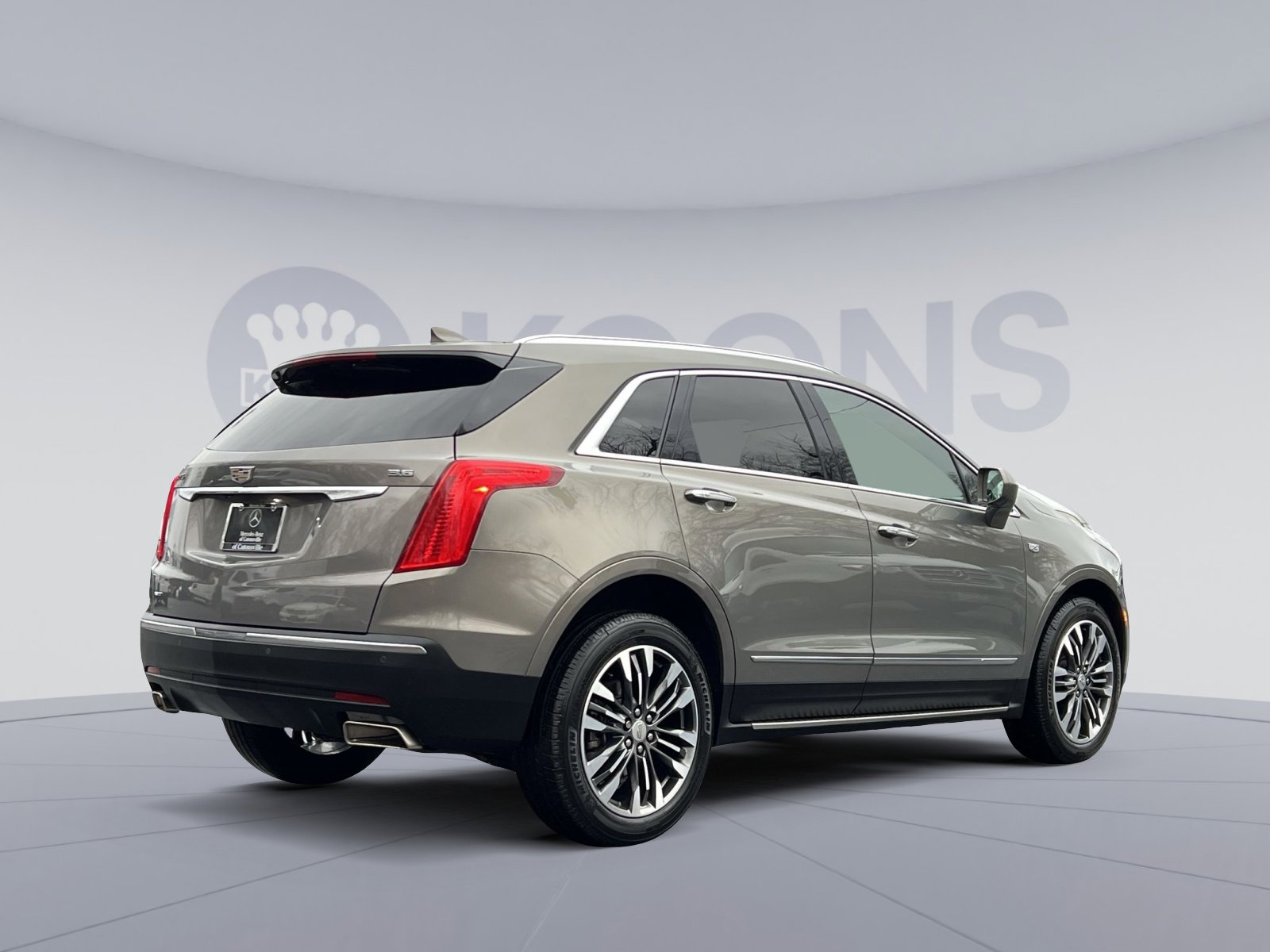 Used 2018 Cadillac XT5 Premium Luxury image 5