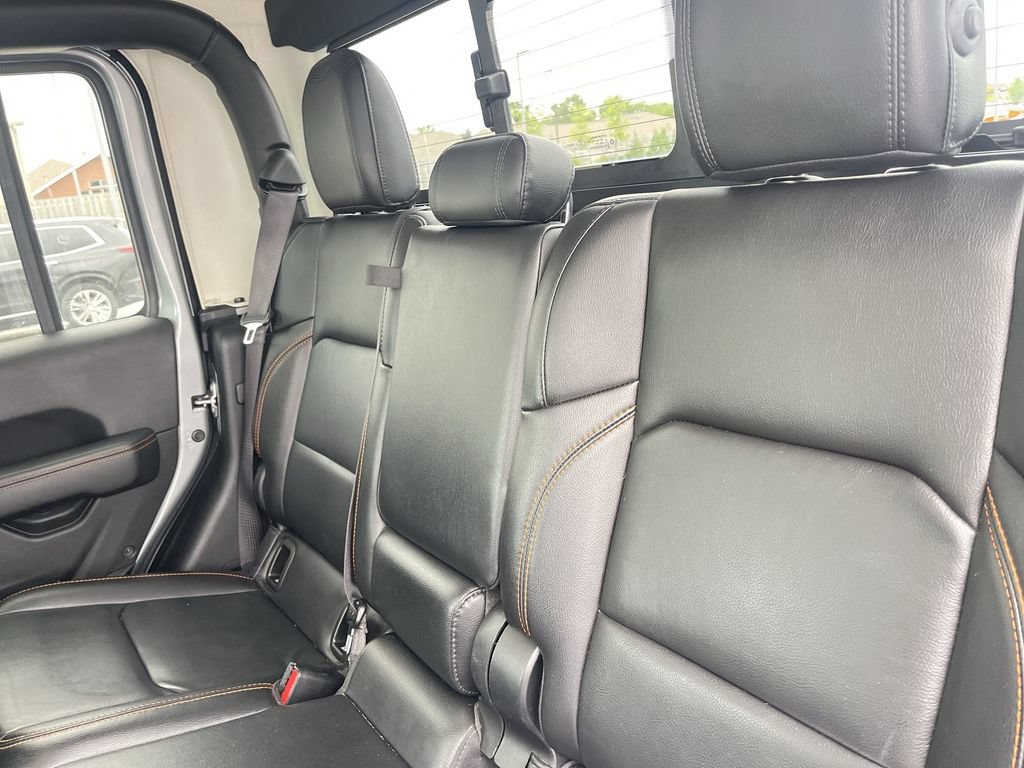 Used 2021 Jeep Gladiator Mojave AWD/4WD image 37