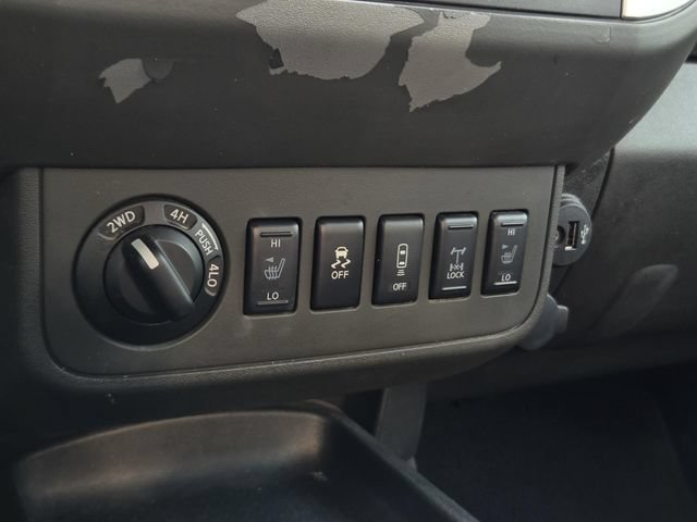 Used 2019 Nissan Frontier PRO-4X AWD/4WD image 18