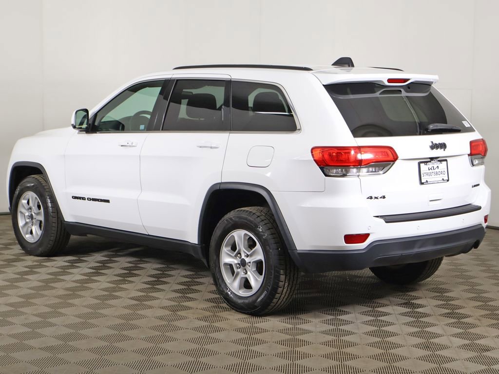 Used 2017 Jeep Grand Cherokee Laredo AWD/4WD image 6