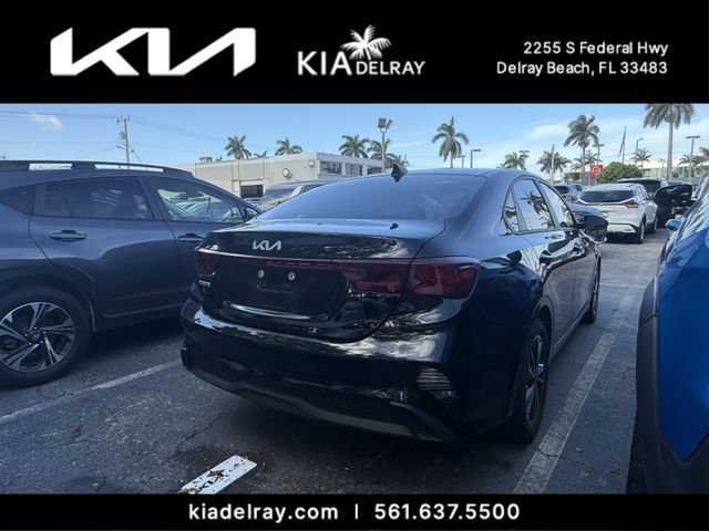Used 2023 Kia Forte LXS image 3