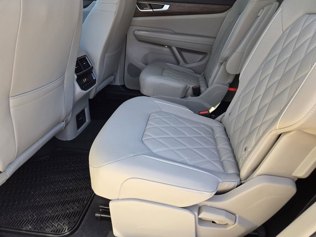 New 2026 Volkswagen Atlas SEL Premium R-Line image 22