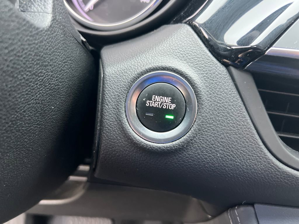 Used 2020 Buick Envision Essence w/ Experience Buick Package image 30