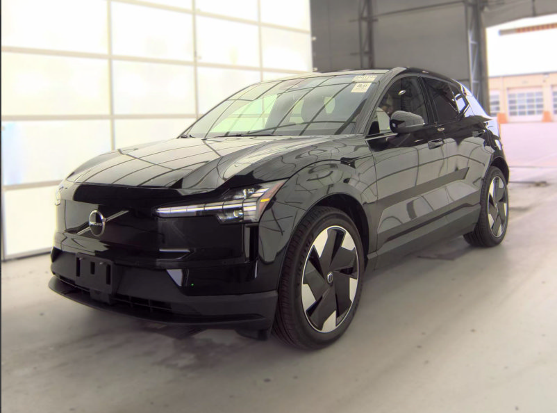 Used 2025 Volvo EX30 Plus w/ Climate Package AWD/4WD image 21