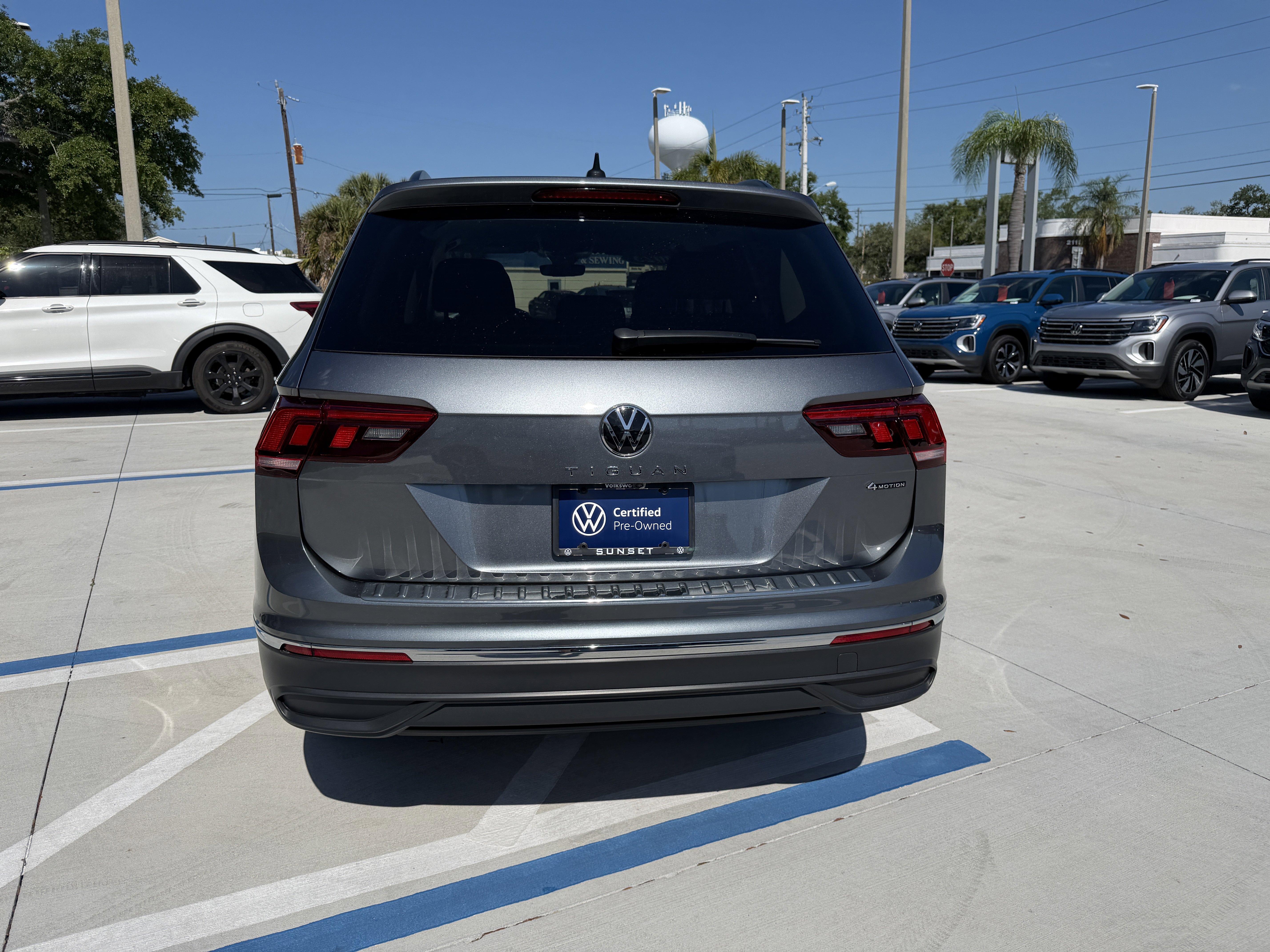 Used 2023 Volkswagen Tiguan S w/ Driver Assistance Package AWD/4WD image 4