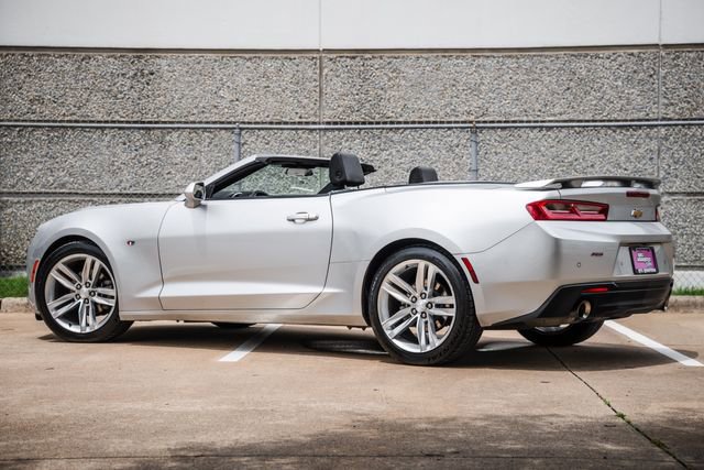 Used 2016 Chevrolet Camaro LT RWD image 4