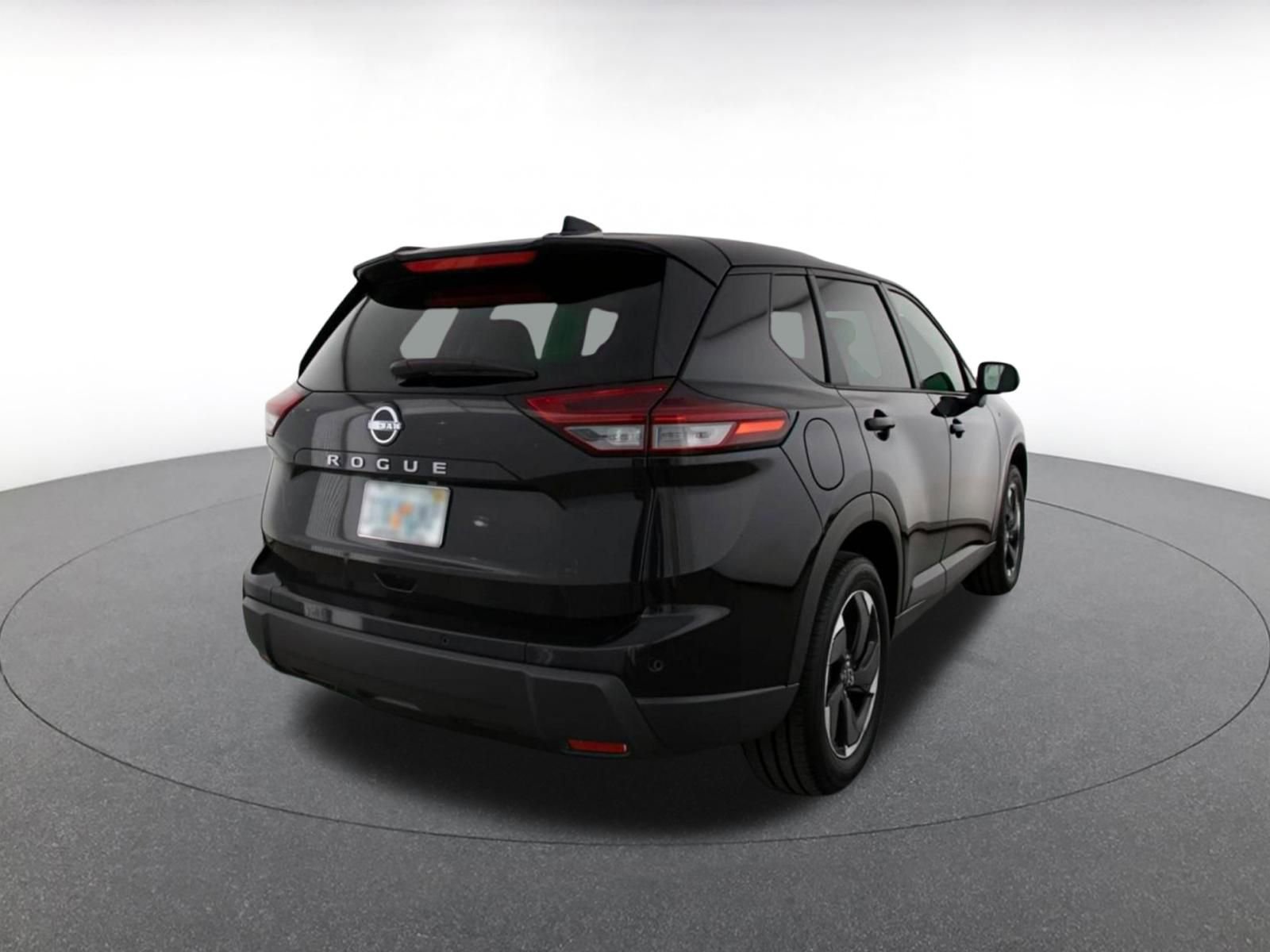 Used 2025 Nissan Rogue SV AWD/4WD image 11