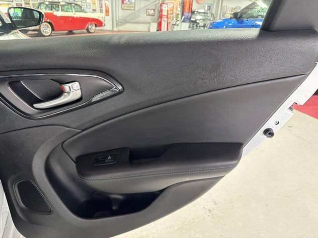 Used 2015 Chrysler 200 S w/ Navigation & Sound Group I AWD/4WD image 39