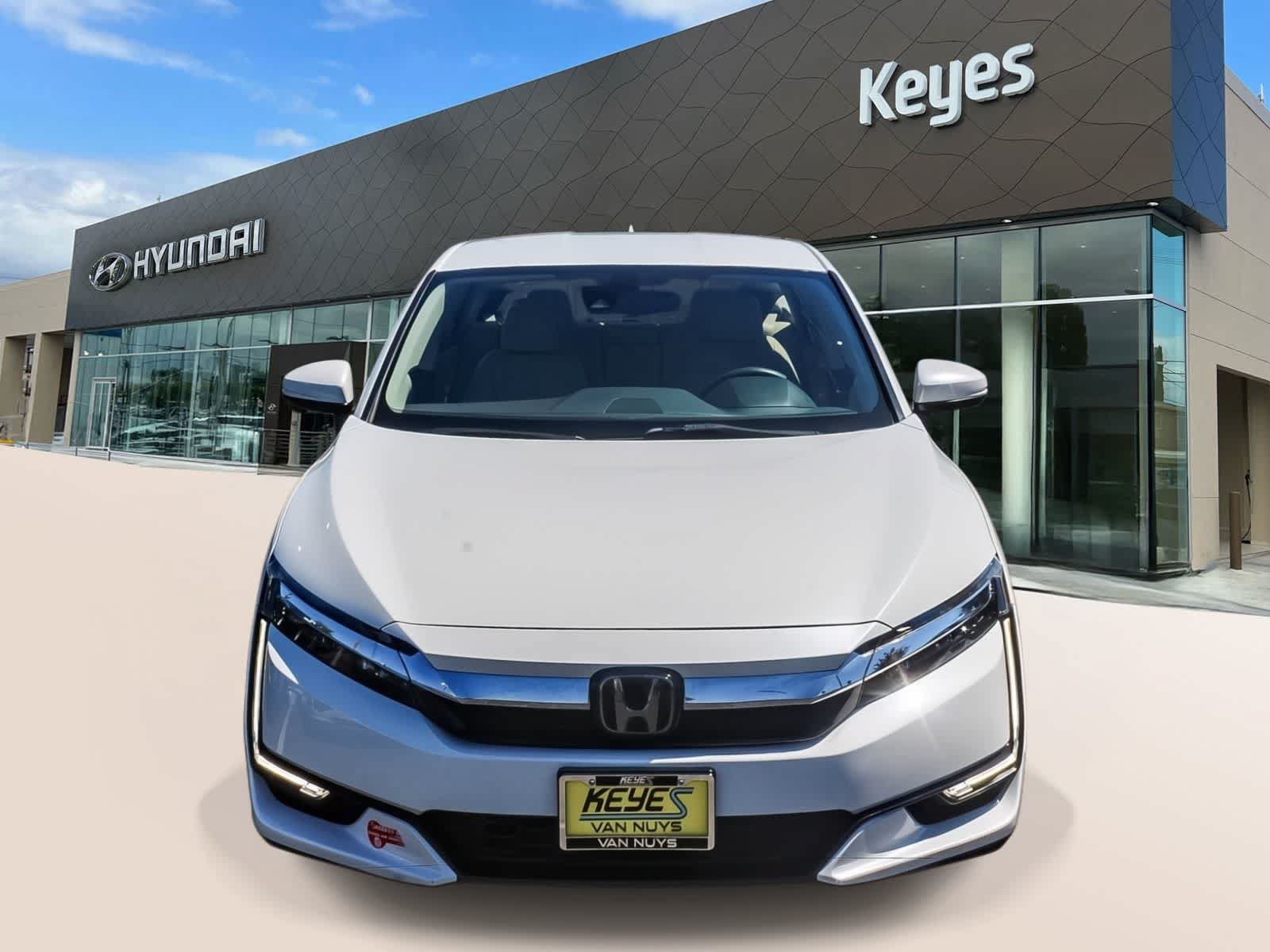 Used 2018 Honda Clarity Plug-In Hybrid image 2