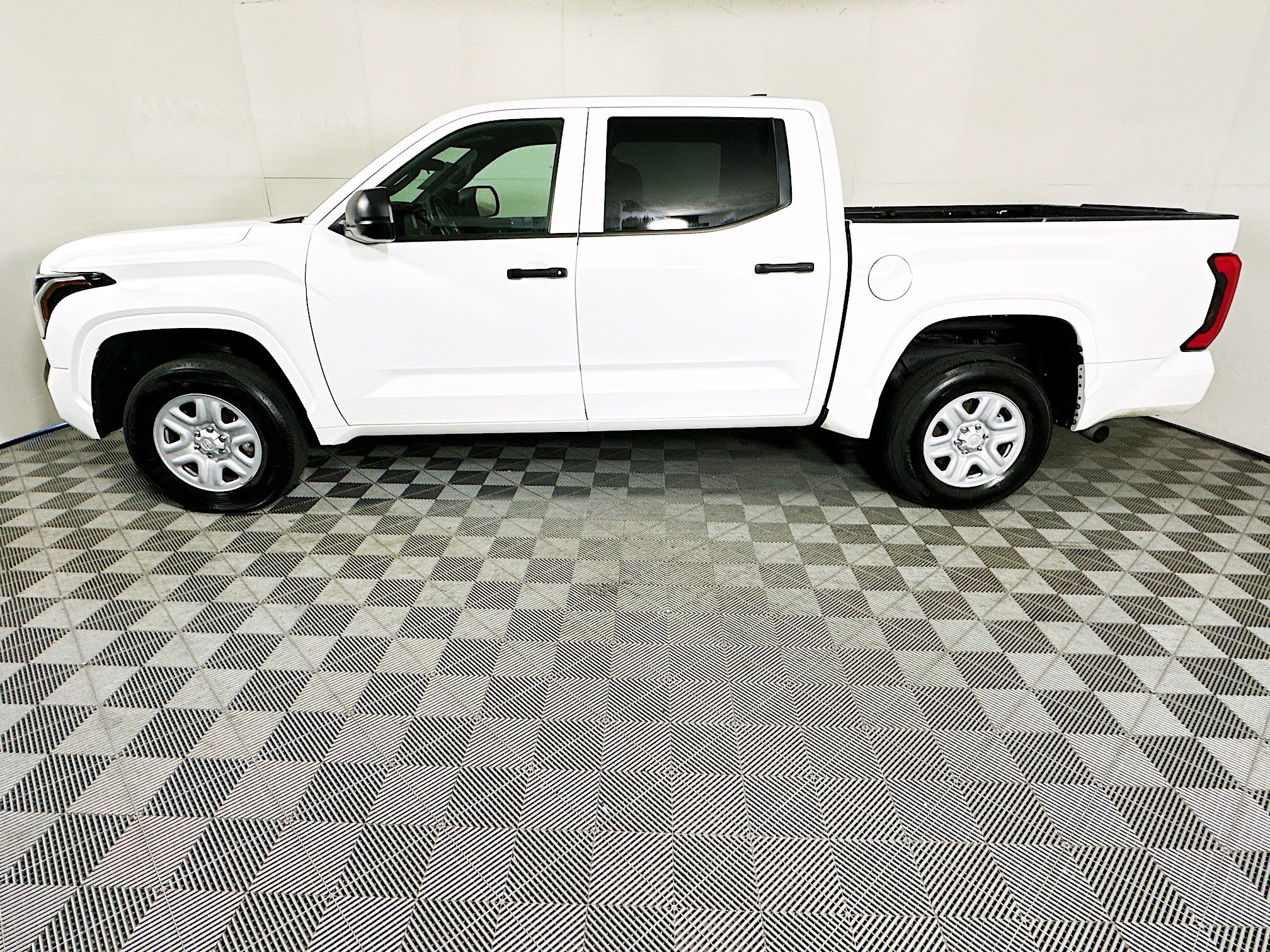 Used 2025 Toyota Tundra SR w/ SR Tow Package image 6