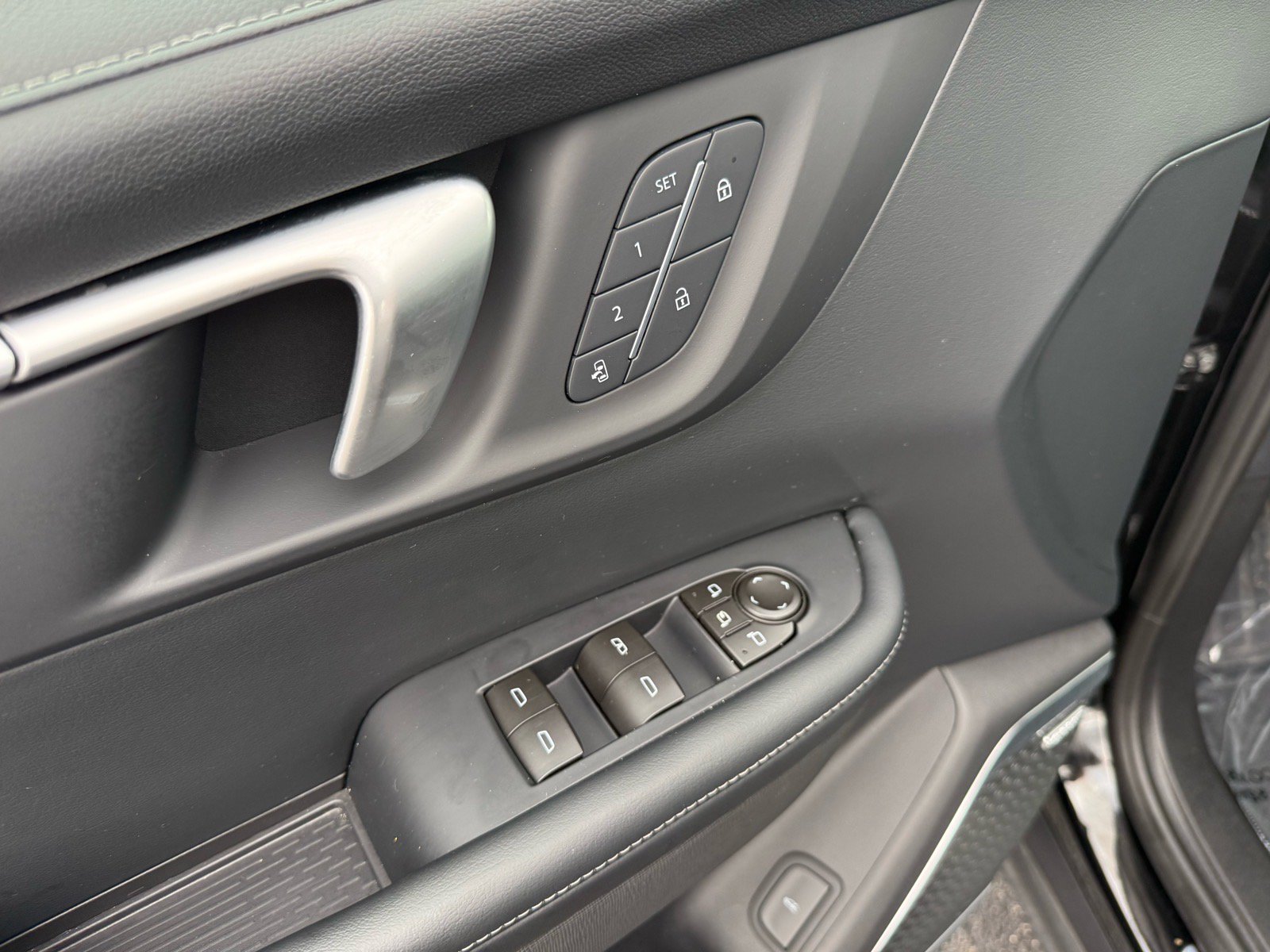 Used 2026 Buick Enclave Preferred w/ Power Package FWD image 19