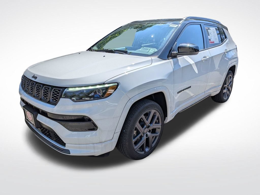 Used 2024 Jeep Compass Limited w/ High Altitude Package AWD/4WD image 7