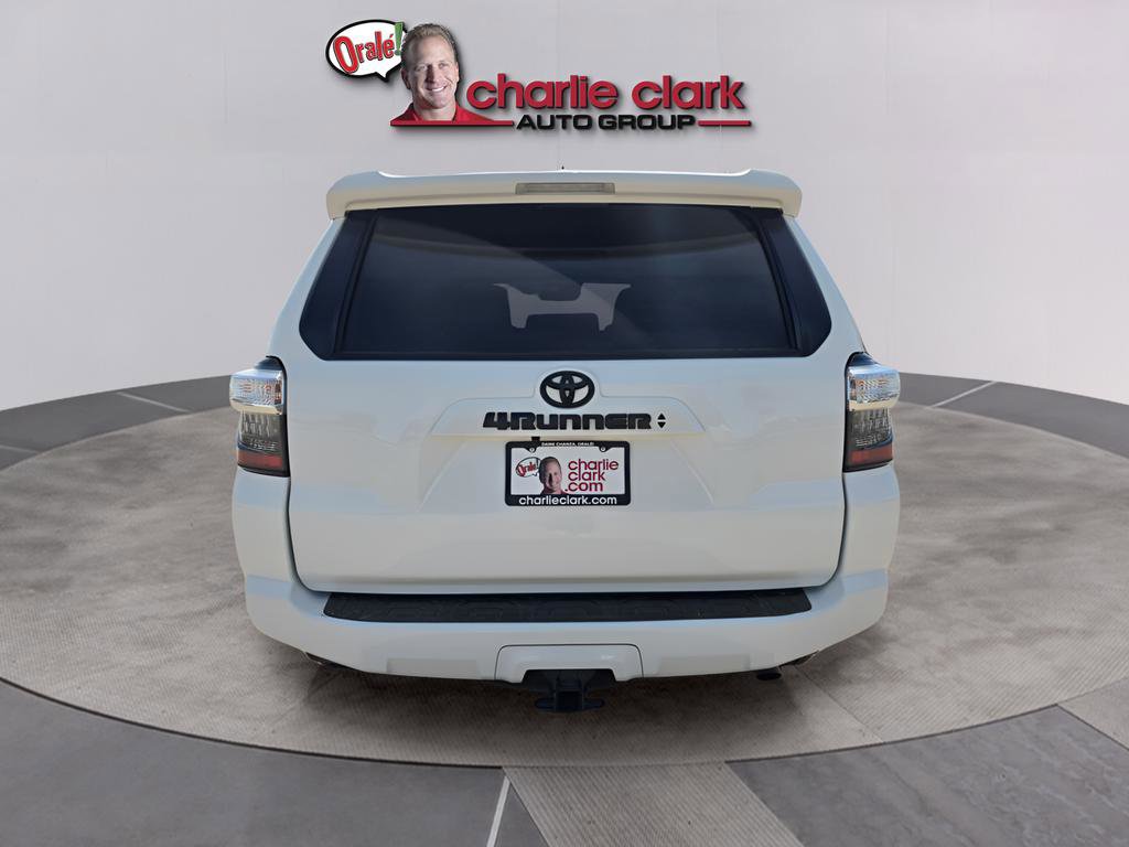 Used 2022 Toyota 4Runner SR5 Premium w/ Moonroof Package AWD/4WD image 5