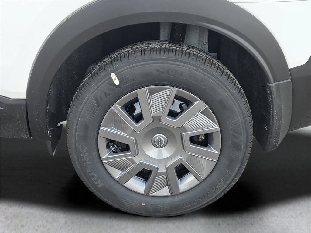 New 2026 Nissan Kicks S FWD image 4