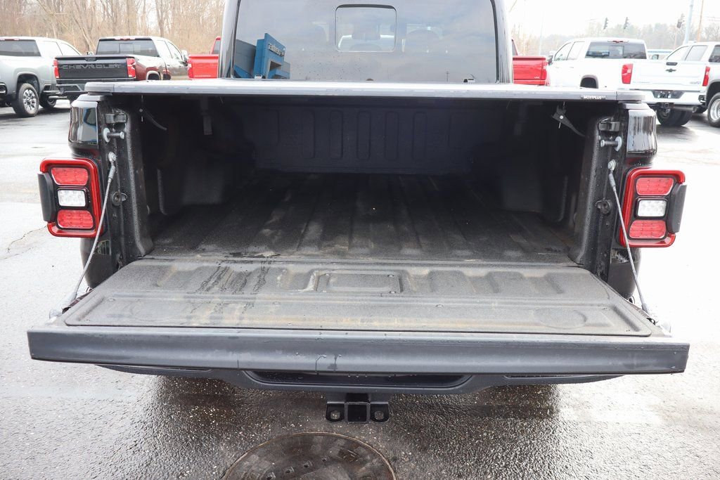 Used 2025 Jeep Gladiator Mojave w/ Convenience Group image 34