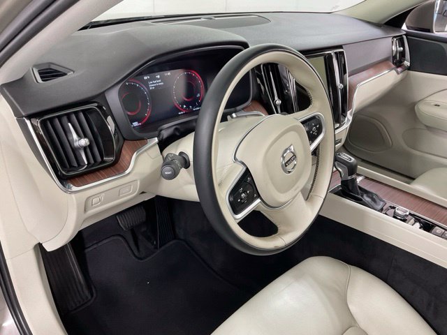 Used 2021 Volvo S60 T5 Momentum FWD image 19
