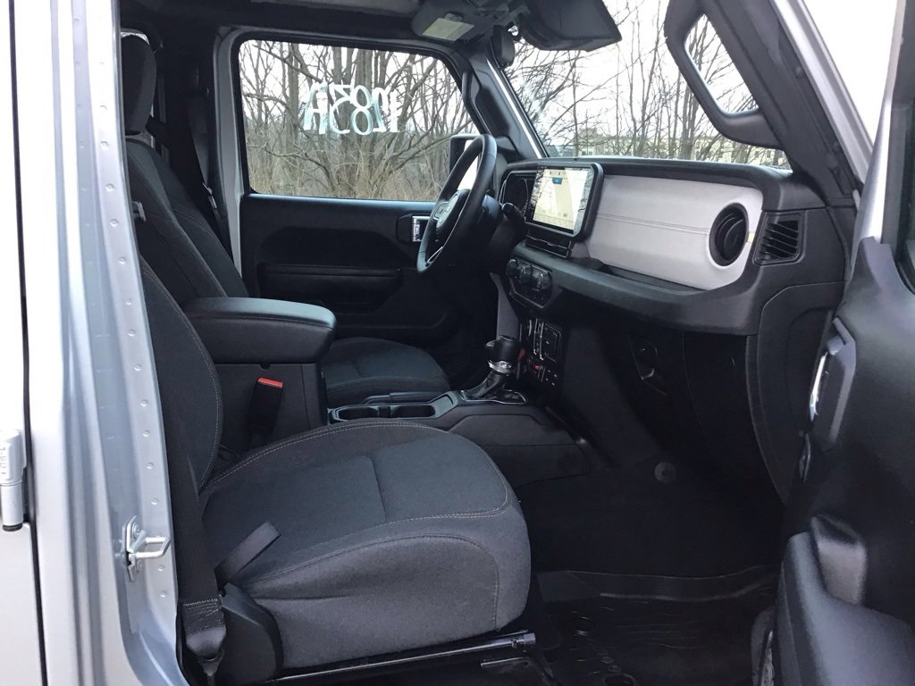 Used 2024 Jeep Gladiator Willys image 20