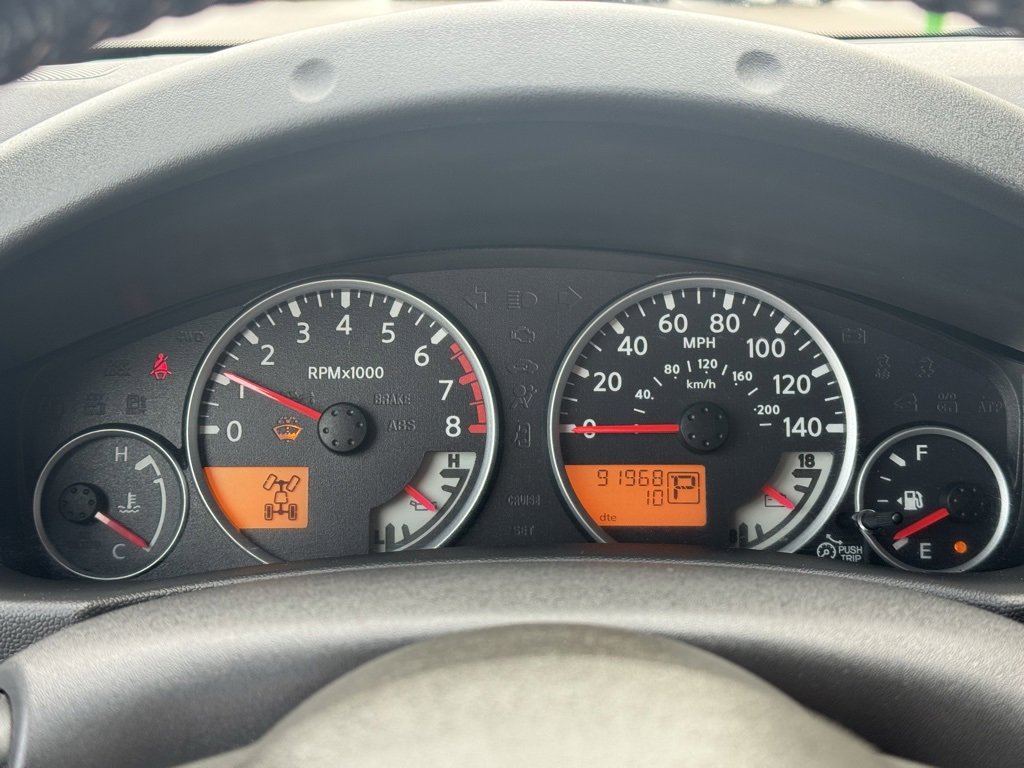 Used 2013 Nissan Frontier PRO-4X image 19