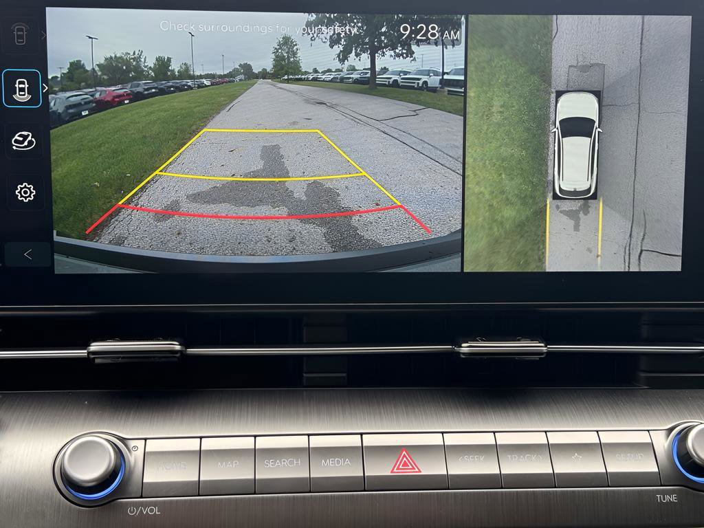 Certified 2024 Hyundai Kona Limited AWD/4WD image 31