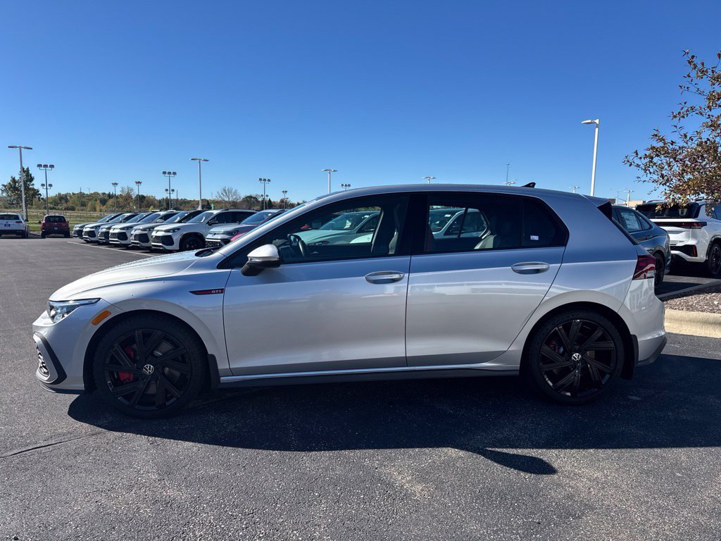 Used 2023 Volkswagen GTI SE FWD image 4
