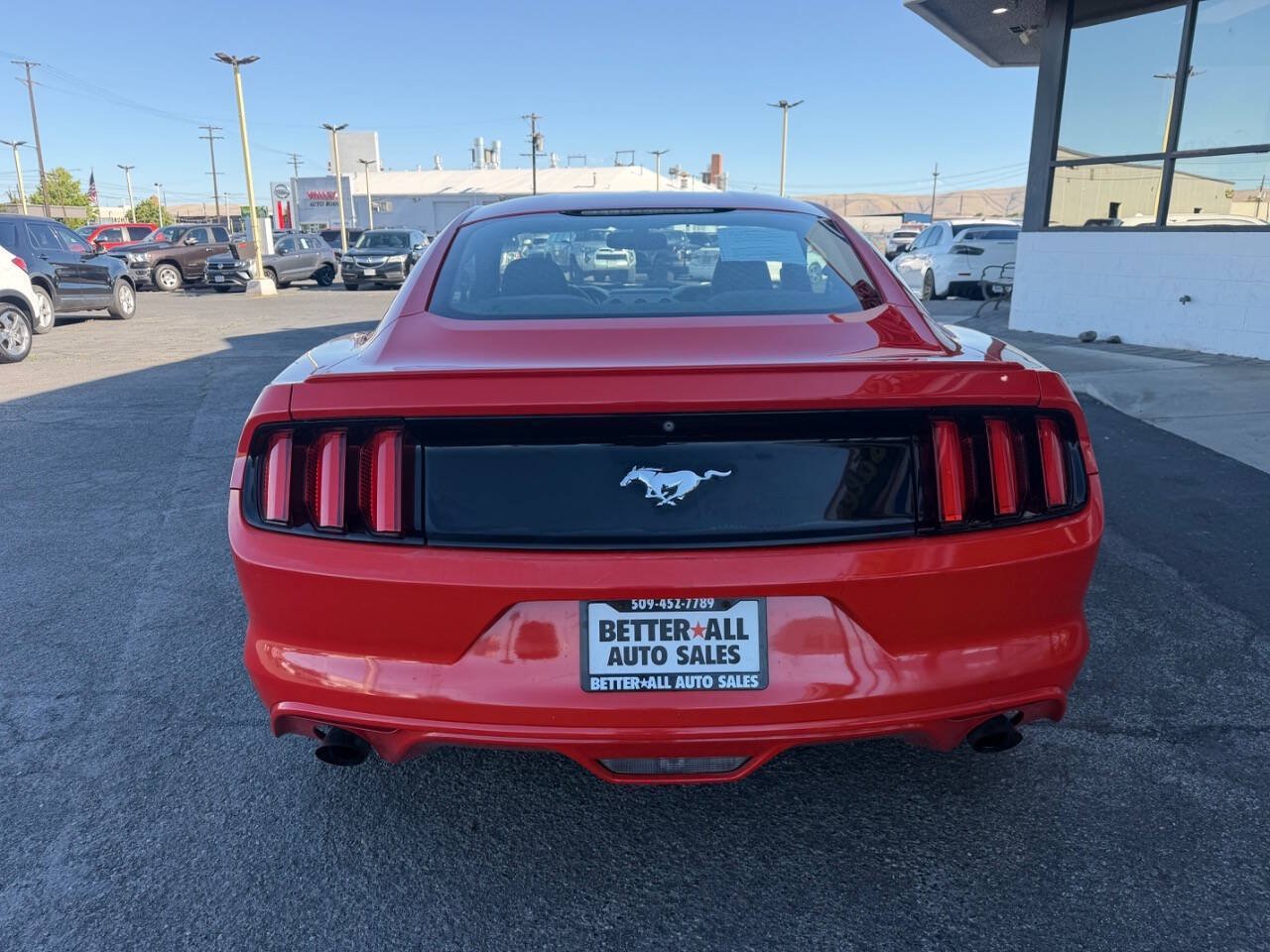 Used 2015 Ford Mustang Coupe RWD image 7