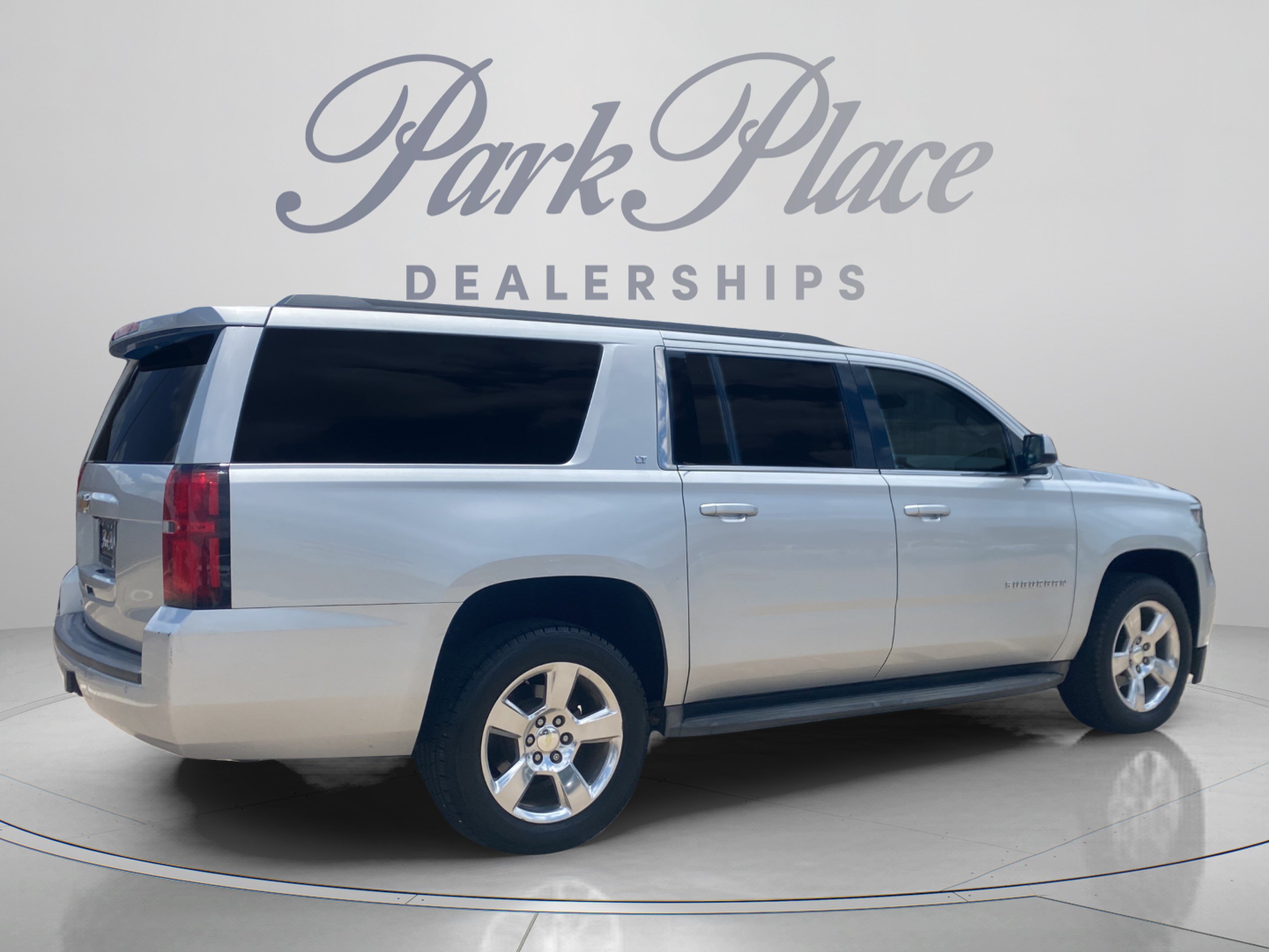 Used 2015 Chevrolet Suburban LT w/ Max Trailering Package RWD image 6