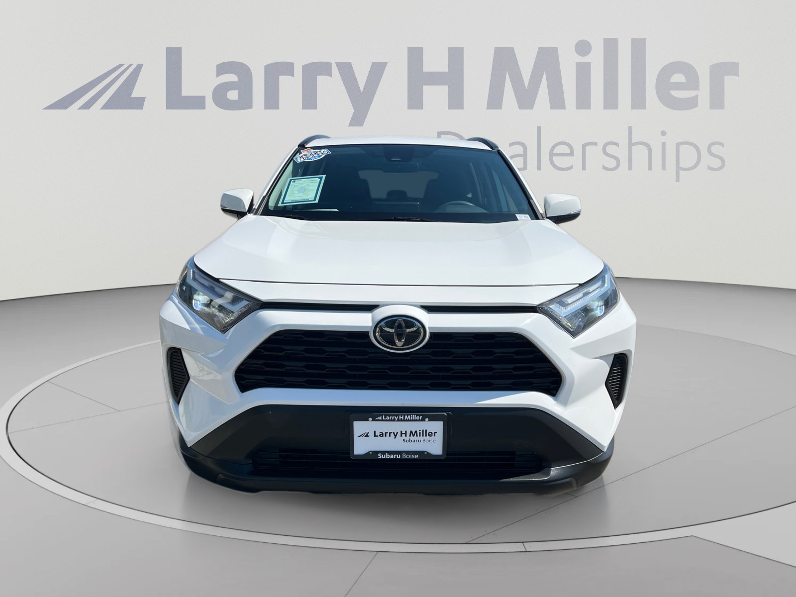 Used 2022 Toyota RAV4 XLE AWD/4WD image 8