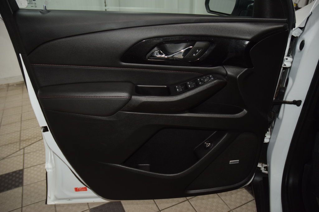 Used 2023 Chevrolet Traverse RS w/ LPO, Floor Liner Package AWD/4WD image 53