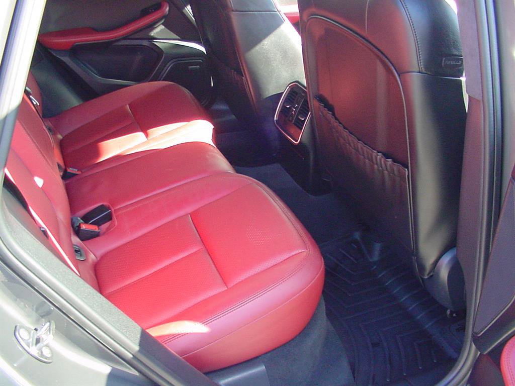 Used 2016 Porsche Macan Turbo image 40