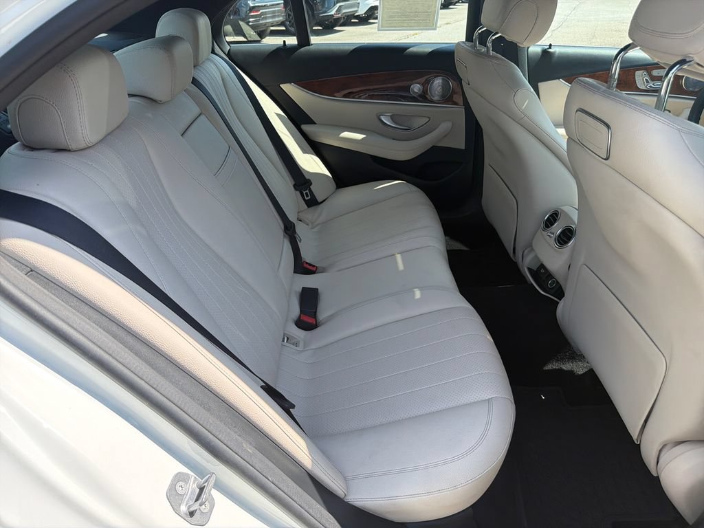 Used 2018 Mercedes-Benz E 300 image 15